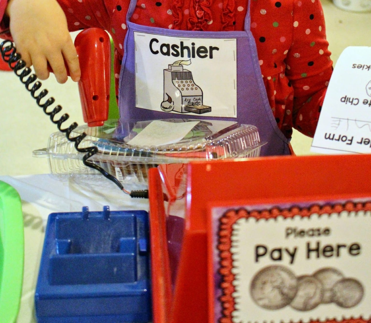 Bakery-Cashier - Play to Learn Preschool