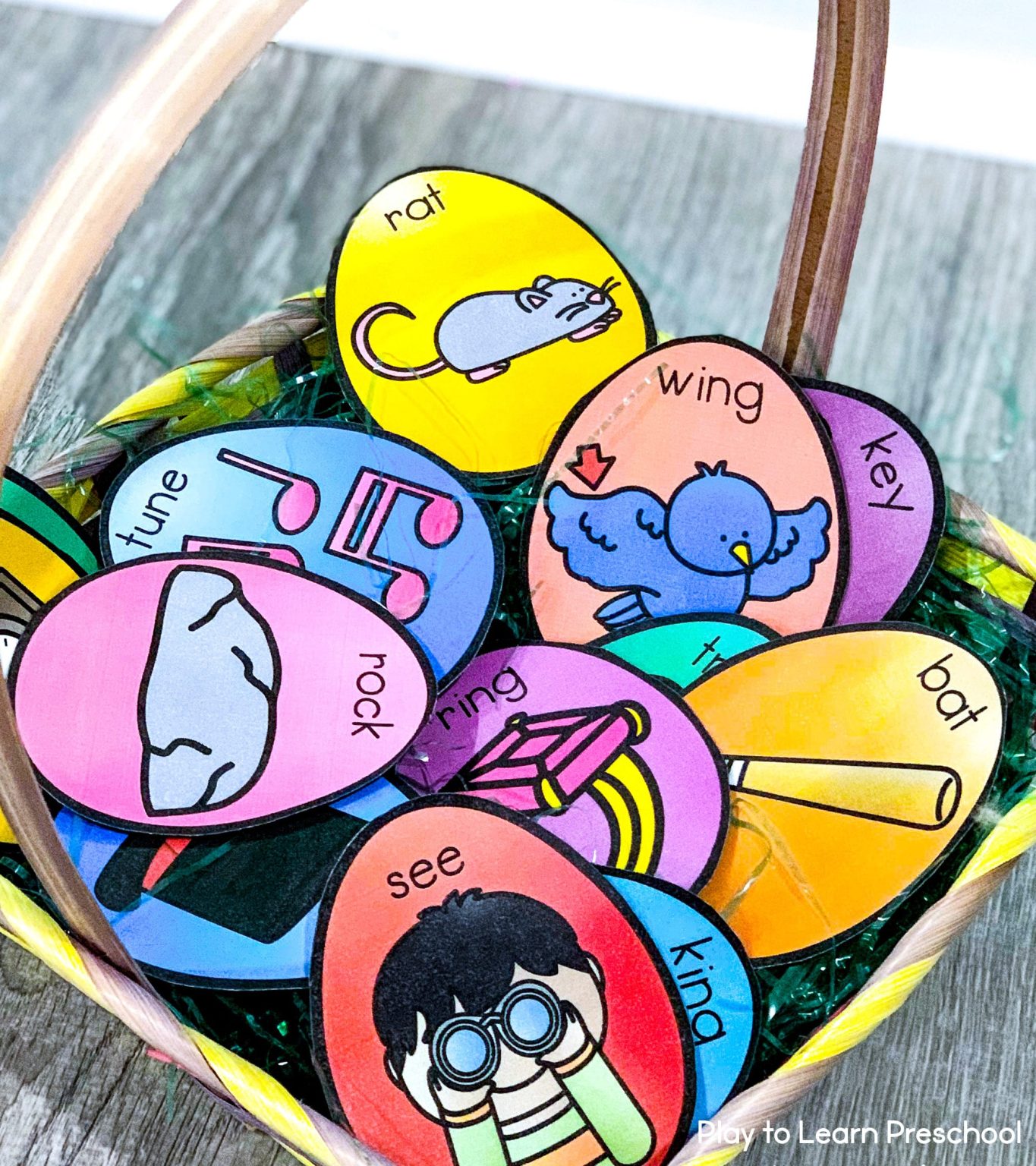 Rhyming Baskets: Interactive Preschool Bulletin Board - Play to Learn ...