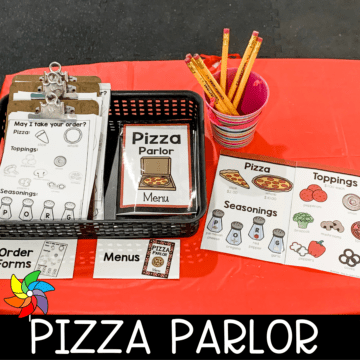 pizza parlor dramatic play
