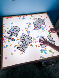kusama light table dots